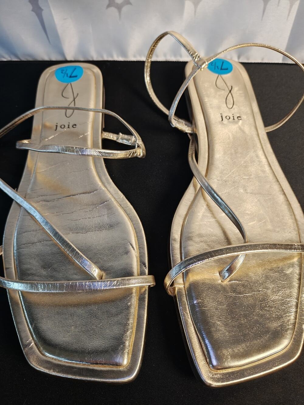 JOIE Women's 7.5 Flat Glory Sandals Gold Metallic Faux Leather Strappy Blemishes